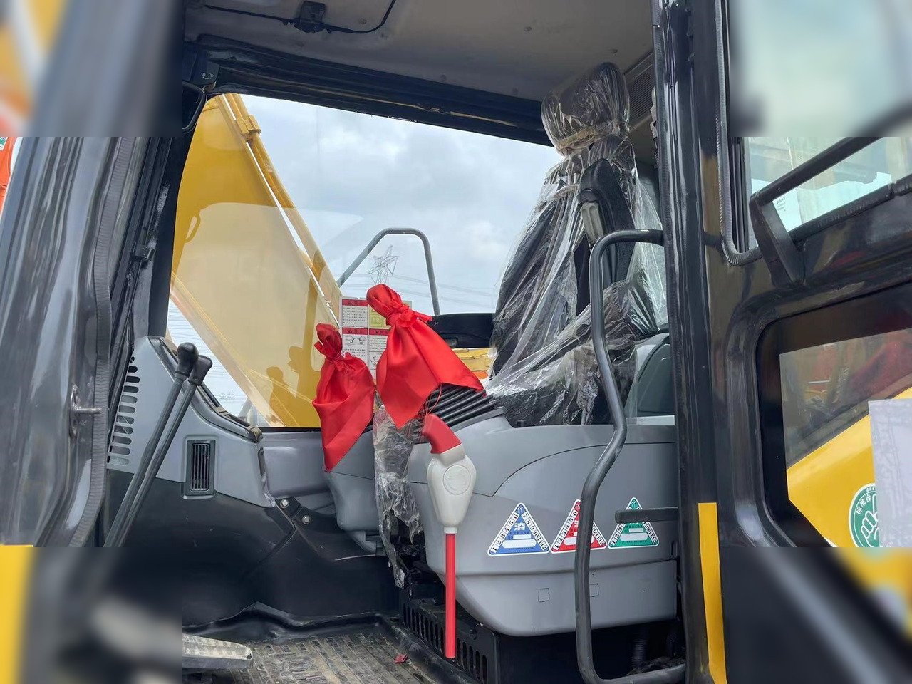 KOMATSU PC130-7 - Гусеничный экскаватор: фото 5 KOMATSU PC130-7 - Гусеничный экскаватор: фото 5