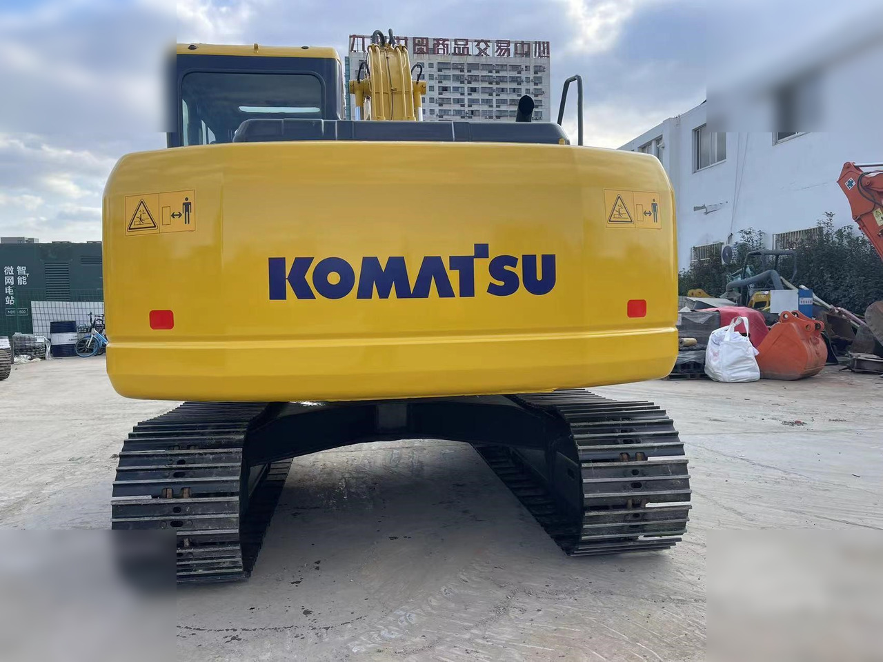 KOMATSU PC130-7 - Гусеничный экскаватор: фото 4 KOMATSU PC130-7 - Гусеничный экскаватор: фото 4