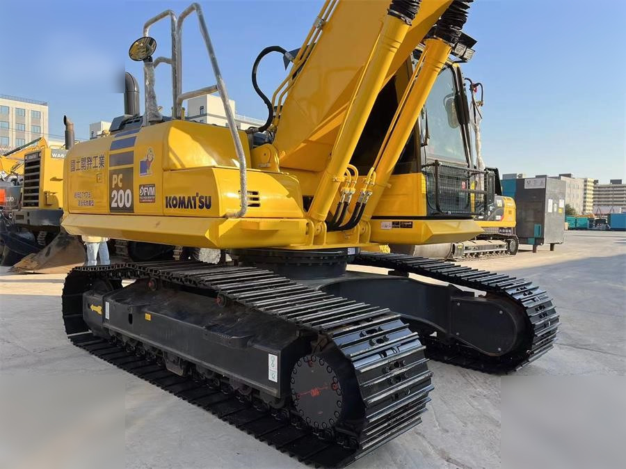 KOMATSU PC200-8 - Гусеничный экскаватор: фото 4 KOMATSU PC200-8 - Гусеничный экскаватор: фото 4