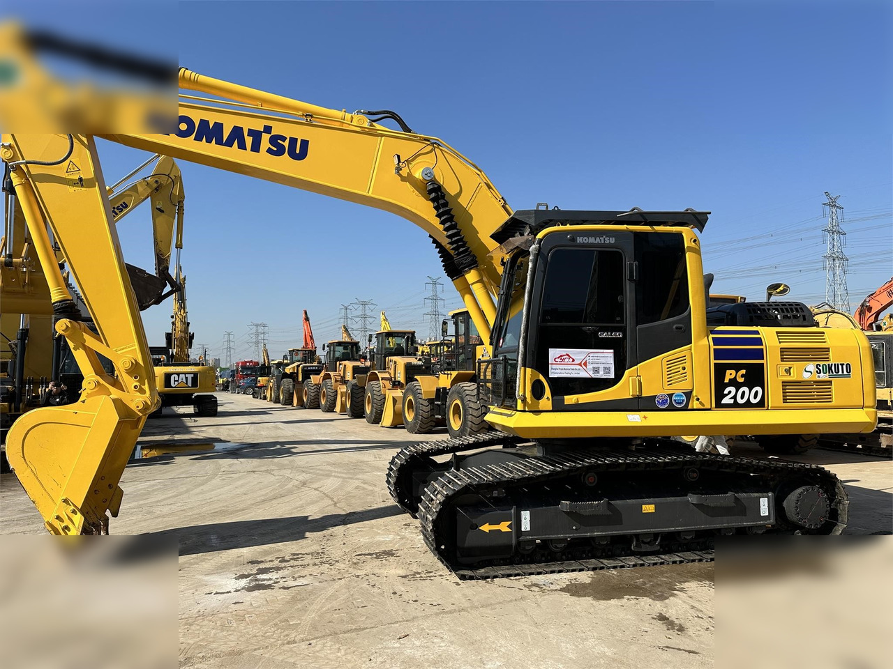 KOMATSU PC200-8 - Гусеничный экскаватор: фото 1 KOMATSU PC200-8 - Гусеничный экскаватор: фото 1
