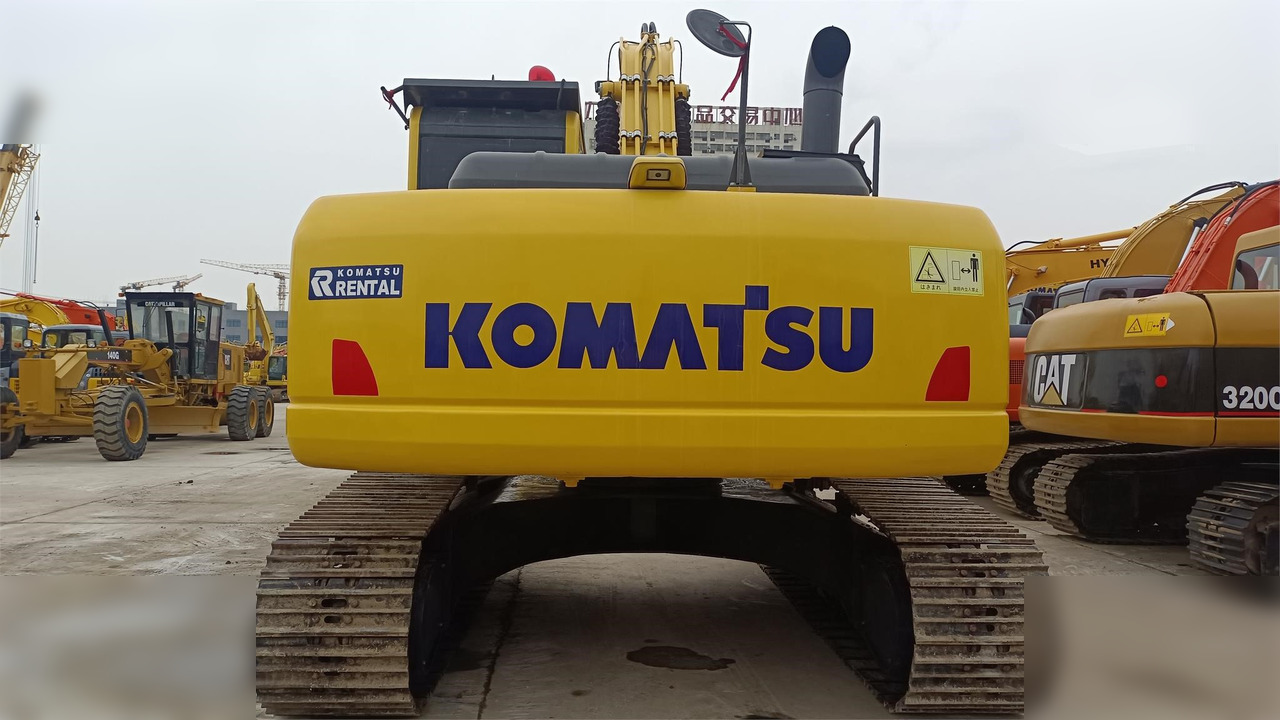 KOMATSU PC240 LC - Гусеничный экскаватор: фото 2 KOMATSU PC240 LC - Гусеничный экскаватор: фото 2