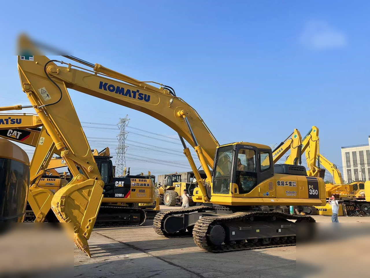 KOMATSU PC350-7 - Гусеничный экскаватор: фото 2 KOMATSU PC350-7 - Гусеничный экскаватор: фото 2
