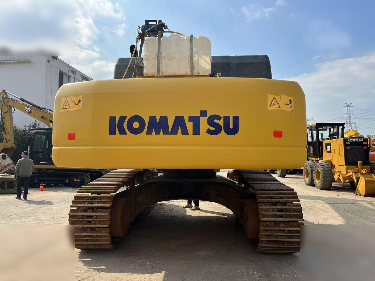 KOMATSU PC400-8R - Гусеничный экскаватор: фото 3 KOMATSU PC400-8R - Гусеничный экскаватор: фото 3