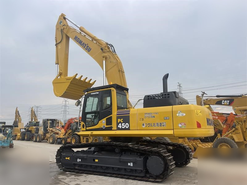 KOMATSU PC450-8 - Гусеничный экскаватор: фото 2 KOMATSU PC450-8 - Гусеничный экскаватор: фото 2