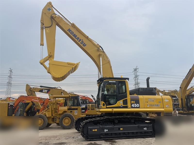 KOMATSU PC450-8 - Гусеничный экскаватор: фото 4 KOMATSU PC450-8 - Гусеничный экскаватор: фото 4