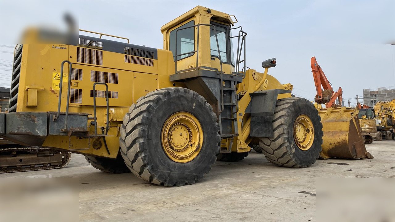 KOMATSU WA600-3 - Колёсный погрузчик: фото 3 KOMATSU WA600-3 - Колёсный погрузчик: фото 3