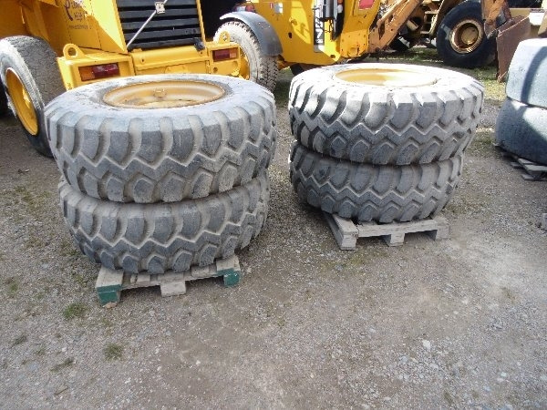Goodyear 17,5x25 - Шина для Строительной техники: фото 1 Goodyear 17,5x25 - Шина для Строительной техники: фото 1