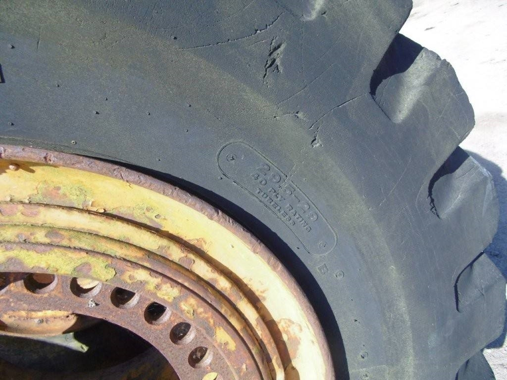 Däck - Шина для Строительной техники: фото 3 Däck - Шина для Строительной техники: фото 3