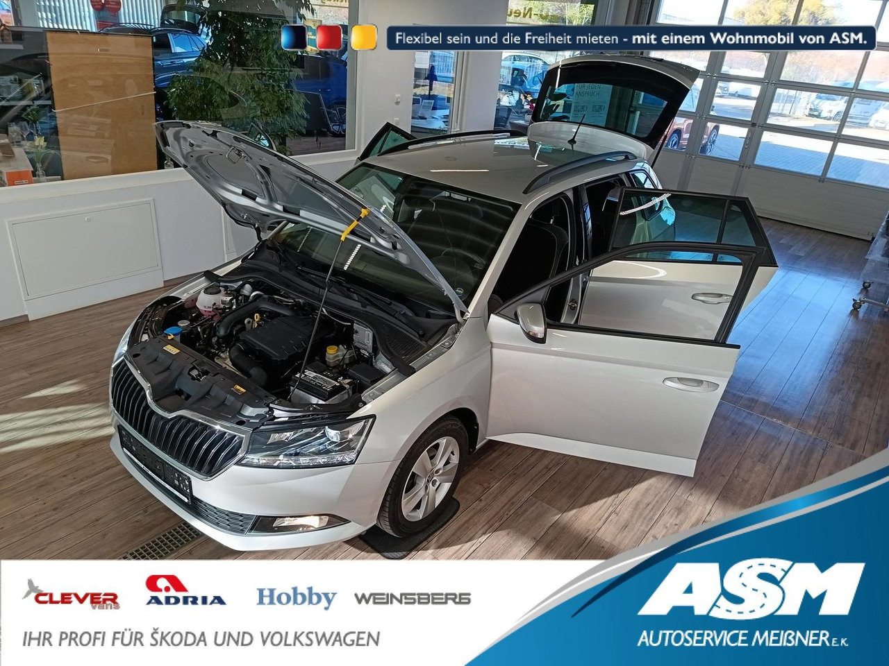 Skoda Fabia Combi Style 1.0 TSI*AHK*LED*R-KAM*PDC*SHZ* - Универсал: фото 1 Skoda Fabia Combi Style 1.0 TSI*AHK*LED*R-KAM*PDC*SHZ* - Универсал: фото 1