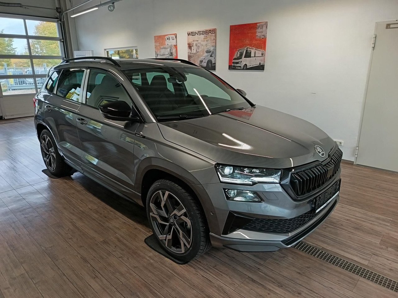 Skoda Karoq Sportline 2,0 TDI 4x4*AHK*PSD*STD.HZG*DCC* - Внедорожник: фото 3 Skoda Karoq Sportline 2,0 TDI 4x4*AHK*PSD*STD.HZG*DCC* - Внедорожник: фото 3