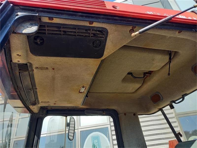 Case IH 695 XL - Трактор: фото 5 Case IH 695 XL - Трактор: фото 5