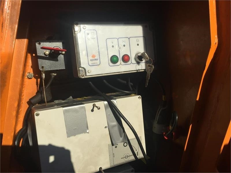 Epoke Capella SEG2600 - Разбрасыватель песка/ Соли для Коммунальной и специальной техники: фото 5 Epoke Capella SEG2600 - Разбрасыватель песка/ Соли для Коммунальной и специальной техники: фото 5