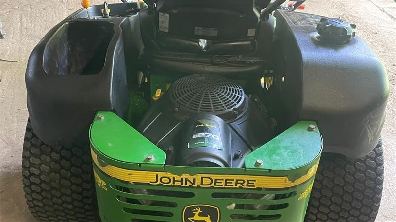John Deere Z645 Zero turn - Газонокосилка: фото 4 John Deere Z645 Zero turn - Газонокосилка: фото 4