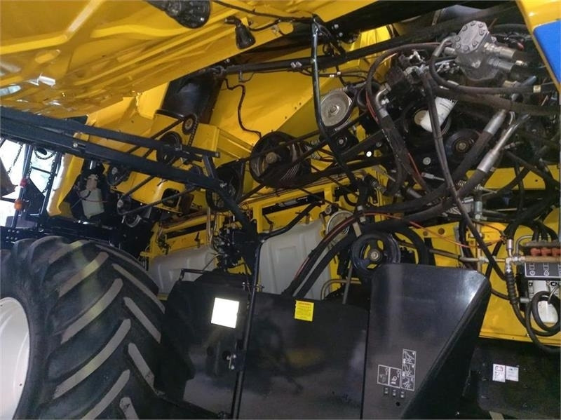 Зерноуборочный комбайн New Holland CR9.80: фото 6