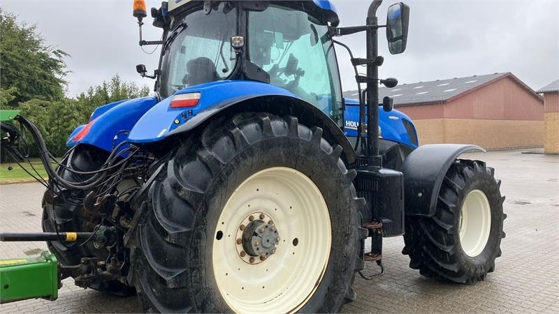 New Holland T7.220 Autocommand - Трактор: фото 3 New Holland T7.220 Autocommand - Трактор: фото 3