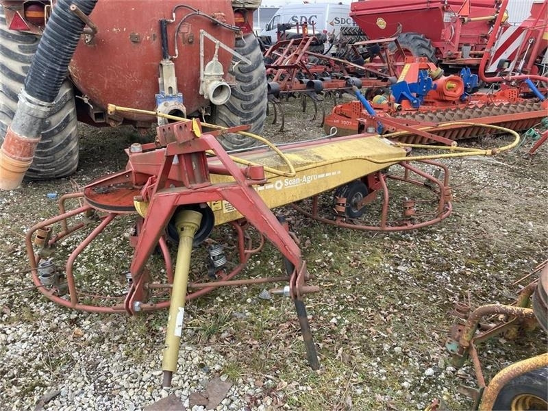 Scan-Rake SR 400 - Сеноворошилка: фото 1 Scan-Rake SR 400 - Сеноворошилка: фото 1