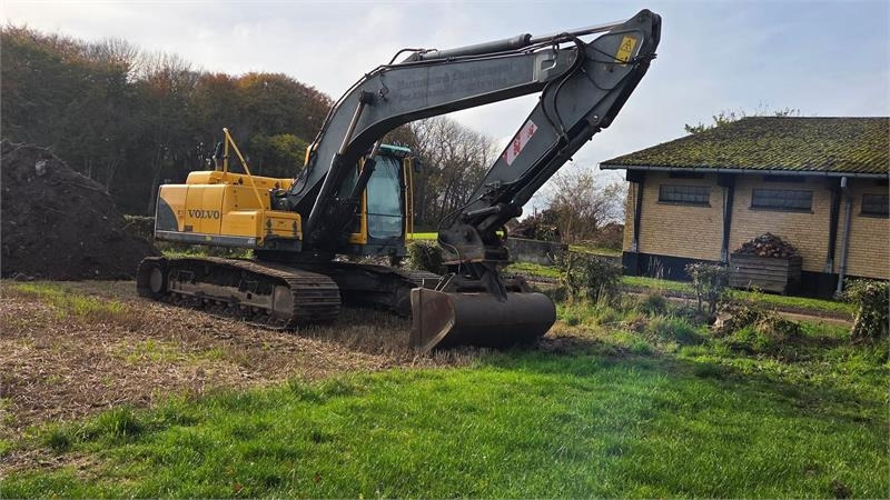 Volvo EC210 BLC  - Гусеничный экскаватор: фото 2 Volvo EC210 BLC  - Гусеничный экскаватор: фото 2