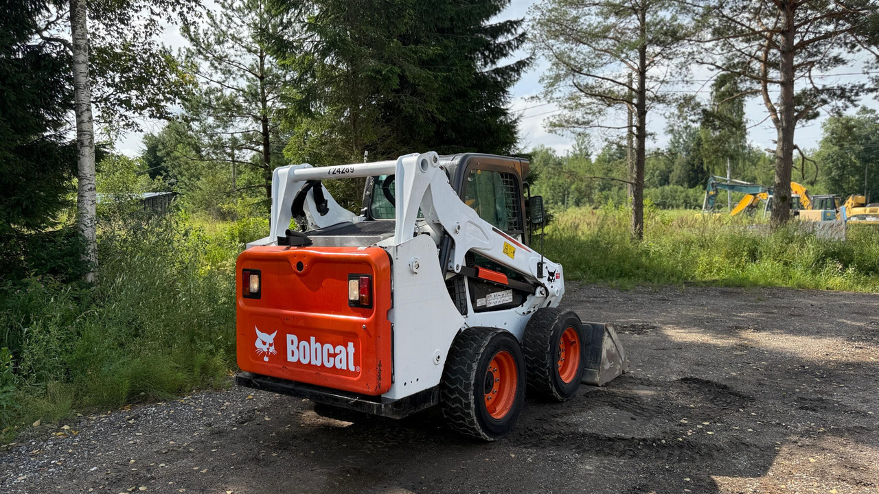 BOBCAT S530 - Мини-погрузчик с бортовым поворотом: фото 4 BOBCAT S530 - Мини-погрузчик с бортовым поворотом: фото 4