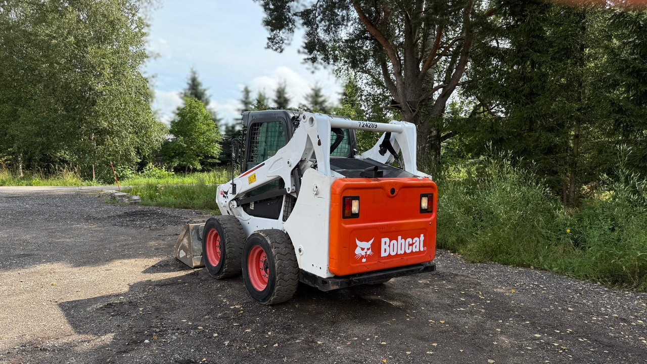 BOBCAT S530 - Мини-погрузчик с бортовым поворотом: фото 3 BOBCAT S530 - Мини-погрузчик с бортовым поворотом: фото 3