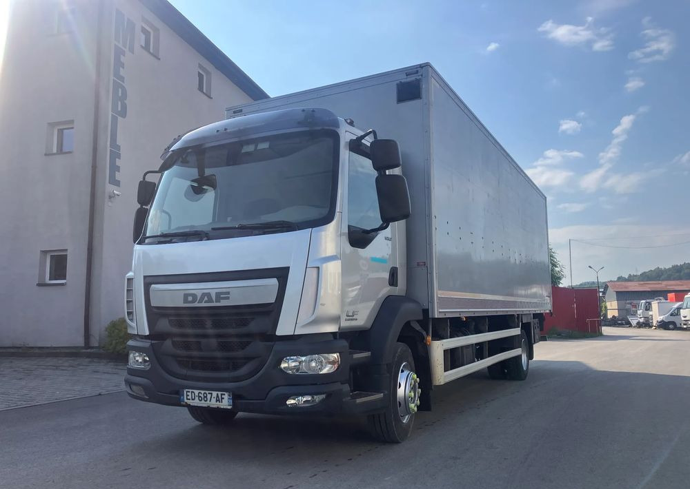DAF DAF LF 180 kurierka kontener 18 palet - Грузовик с закрытым кузовом: фото 2 DAF DAF LF 180 kurierka kontener 18 palet - Грузовик с закрытым кузовом: фото 2