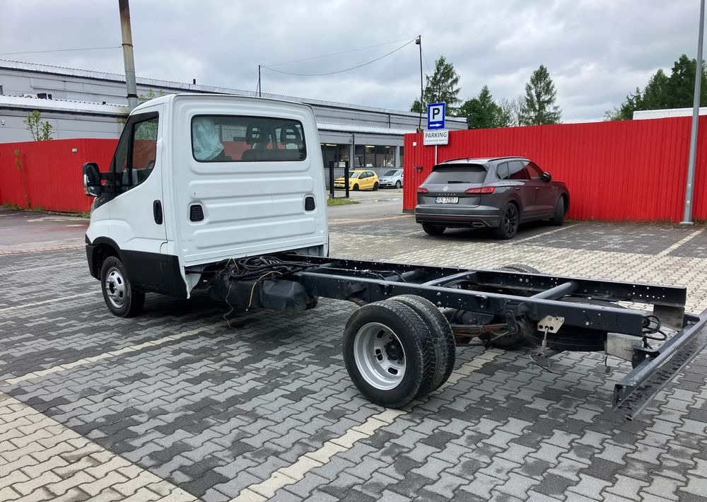 Iveco DAILY 35C13 ramo do zabudowy kiper wywrotka - Грузовик-шасси: фото 4 Iveco DAILY 35C13 ramo do zabudowy kiper wywrotka - Грузовик-шасси: фото 4