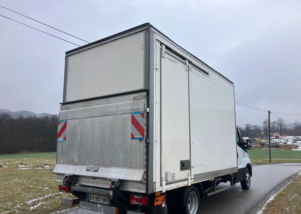 Iveco DAILY 35C16 kontener kurierka winda - Фургон с закрытым кузовом: фото 3 Iveco DAILY 35C16 kontener kurierka winda - Фургон с закрытым кузовом: фото 3