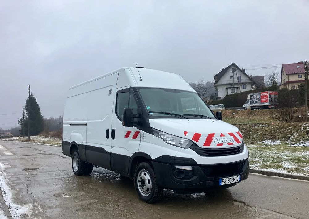 Iveco Daily 35c16 blaszak KLIMA SPROWADZONY serwisówka - Цельнометаллический фургон: фото 2 Iveco Daily 35c16 blaszak KLIMA SPROWADZONY serwisówka - Цельнометаллический фургон: фото 2
