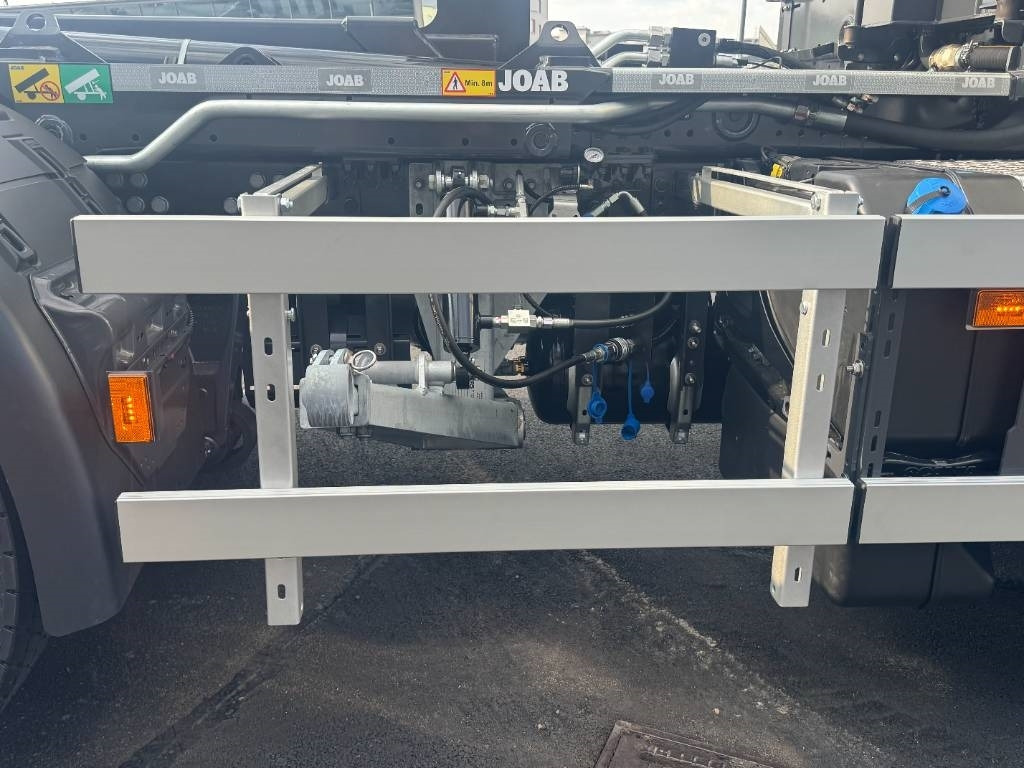 Scania R 580 8x4*4 Joab med frontplog & sidoplogsfäste - Крюковой мультилифт: фото 4 Scania R 580 8x4*4 Joab med frontplog & sidoplogsfäste - Крюковой мультилифт: фото 4