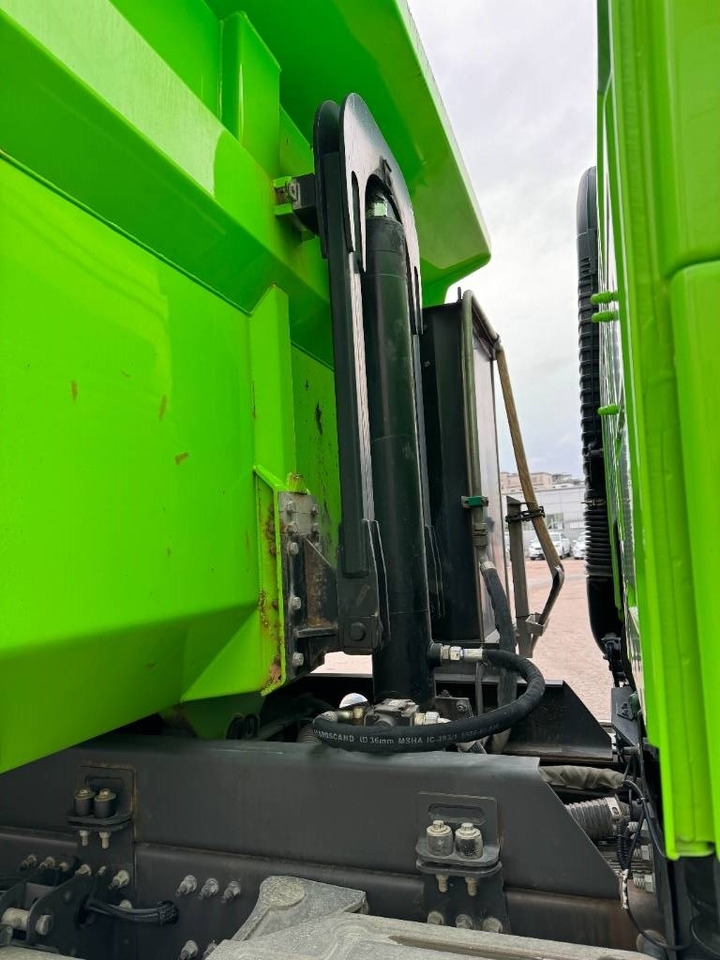 Volvo FM 8*4 - Самосвал: фото 5 Volvo FM 8*4 - Самосвал: фото 5