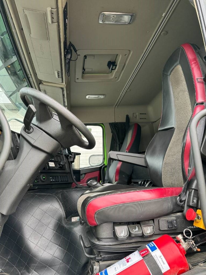 Volvo FM 8*4 - Самосвал: фото 2 Volvo FM 8*4 - Самосвал: фото 2