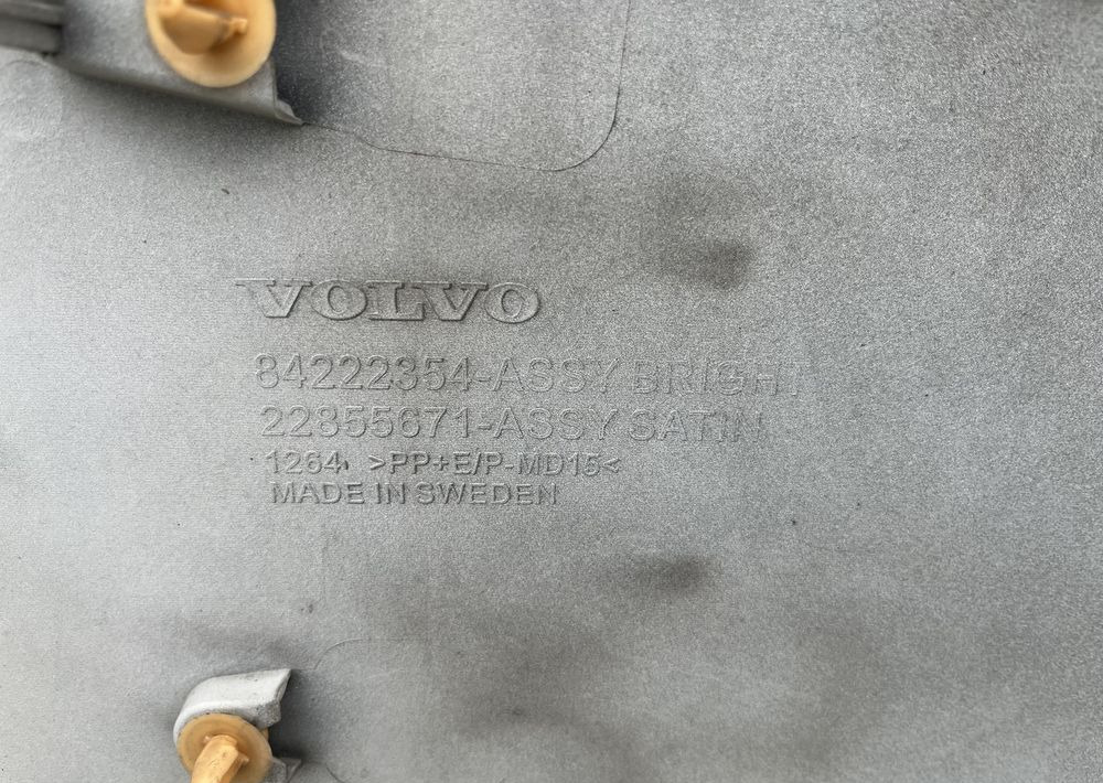 Blenda na maskę Volvo FH5 euro 6 FH 5 - Капот для Грузовиков: фото 3 Blenda na maskę Volvo FH5 euro 6 FH 5 - Капот для Грузовиков: фото 3