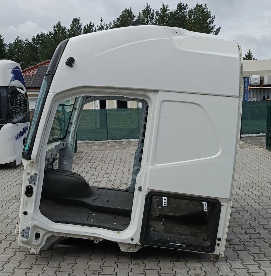 KABINA VOLVO FH4 - Кабина для Грузовиков: фото 3 KABINA VOLVO FH4 - Кабина для Грузовиков: фото 3