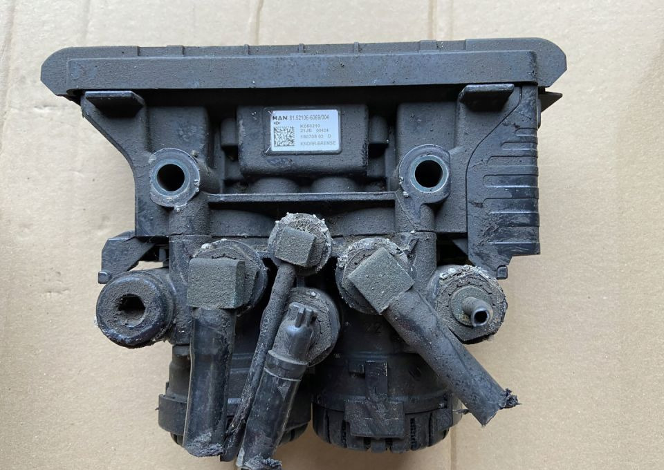 Modulator hamulcowy EBS MAN TGX TGS euro 6 zawór - Детали тормозной системы для Грузовиков: фото 1 Modulator hamulcowy EBS MAN TGX TGS euro 6 zawór - Детали тормозной системы для Грузовиков: фото 1