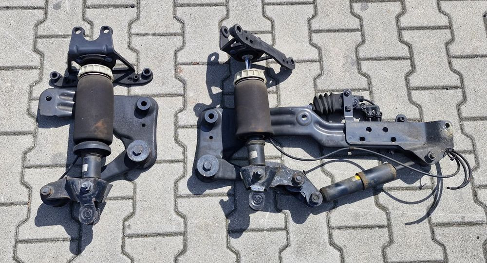 SCANIA P NGT ZAWIESZENIE KABINY TYŁ - Подвеска кабины для Грузовиков: фото 1 SCANIA P NGT ZAWIESZENIE KABINY TYŁ - Подвеска кабины для Грузовиков: фото 1