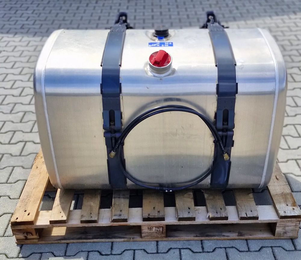 SCANIA R S ZBIORNIK PALIWA 395L NOWY - Топливный бак для Грузовиков: фото 1 SCANIA R S ZBIORNIK PALIWA 395L NOWY - Топливный бак для Грузовиков: фото 1