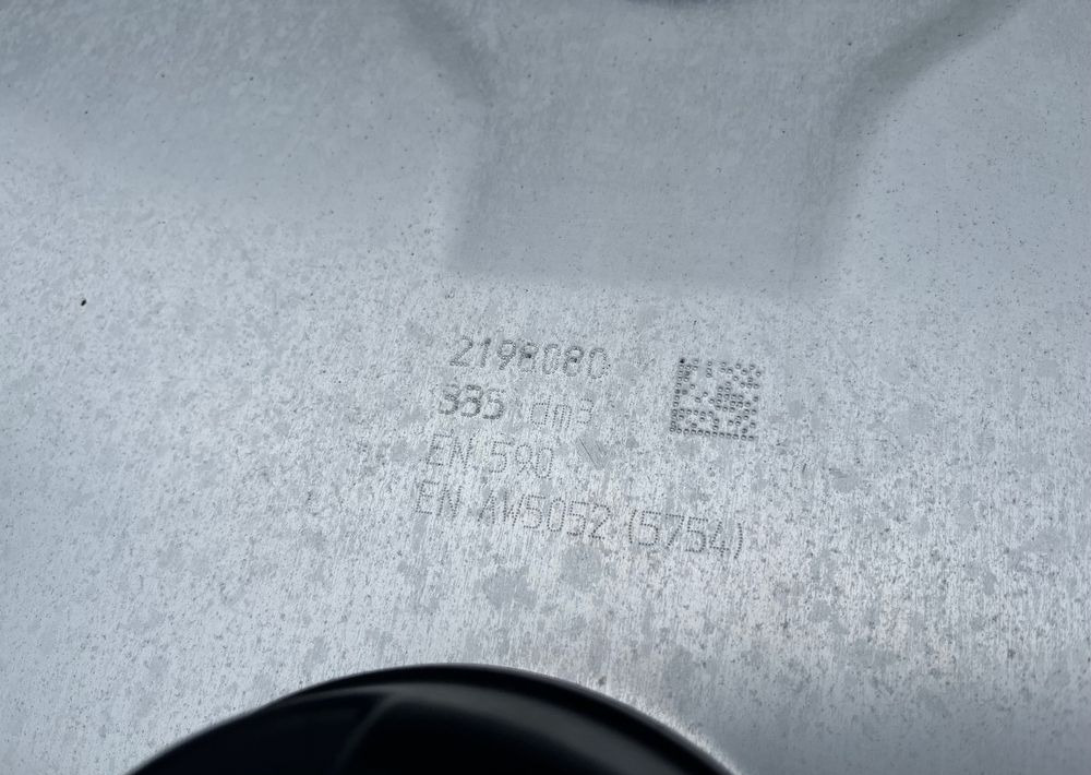 Zbiornik paliwa DAF XF XG CF 335 litrów bak - Подготовка топлива для Грузовиков: фото 4 Zbiornik paliwa DAF XF XG CF 335 litrów bak - Подготовка топлива для Грузовиков: фото 4