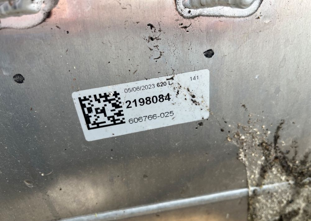 Zbiornik paliwa DAF XG XF CF 620 litrów bak jak NOWY - Подготовка топлива для Грузовиков: фото 5 Zbiornik paliwa DAF XG XF CF 620 litrów bak jak NOWY - Подготовка топлива для Грузовиков: фото 5