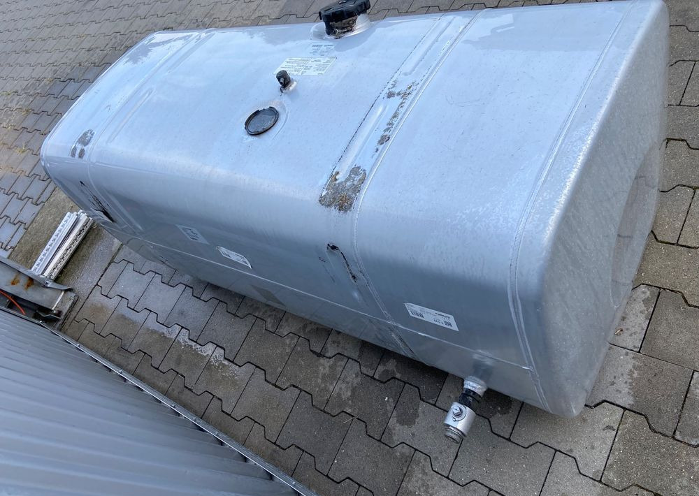 Zbiornik paliwa MAN TGX TGS 600 litrów bak - Топливный бак для Грузовиков: фото 4 Zbiornik paliwa MAN TGX TGS 600 litrów bak - Топливный бак для Грузовиков: фото 4