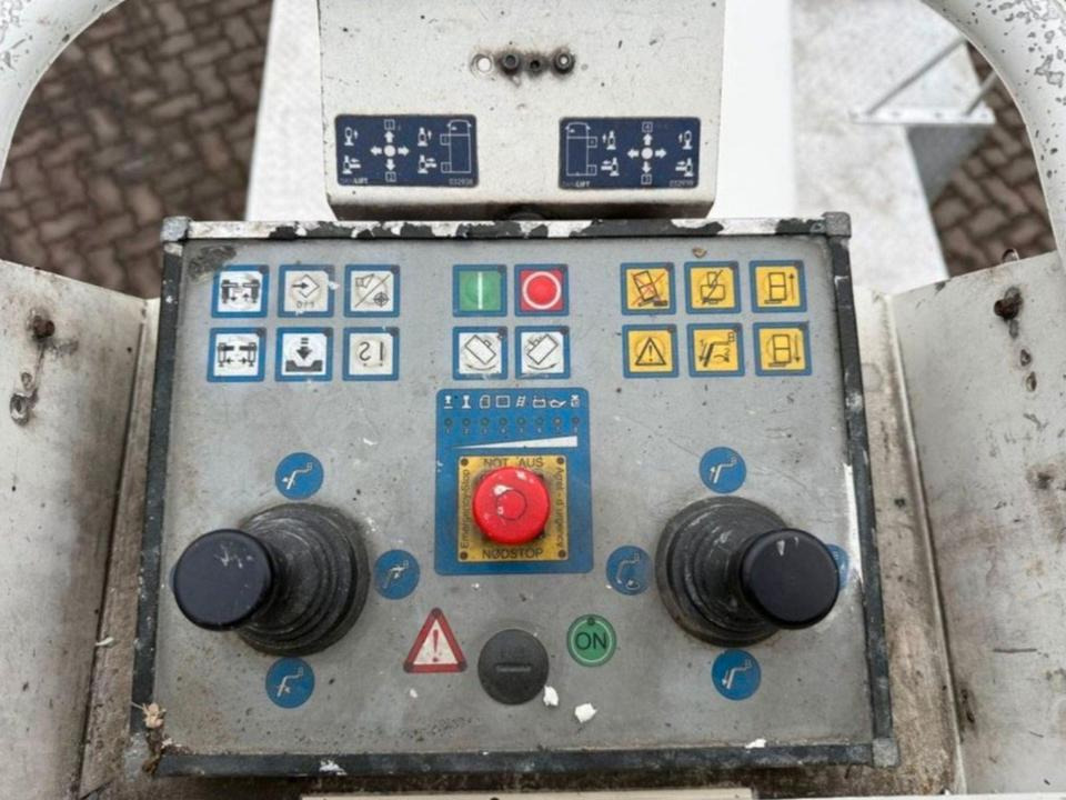 Грузовик с подъемником Arbeitsbühne Hubsteiger Hebebühne Mieten Leihen 3,5t 22m: фото 9
