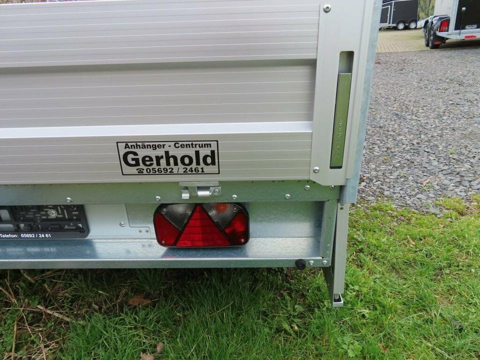 Böckmann PKW-Anhänger, 2,7 to. HL-AL 3718/27 F, Hochlader - Прицеп бортовой/ Платформа: фото 5 Böckmann PKW-Anhänger, 2,7 to. HL-AL 3718/27 F, Hochlader - Прицеп бортовой/ Платформа: фото 5