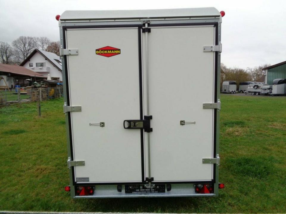 Böckmann, PKW Anhänger, Kofferanhänger KT 4018/27 H, 100 km/h - Прицеп-фургон: фото 3 Böckmann, PKW Anhänger, Kofferanhänger KT 4018/27 H, 100 km/h - Прицеп-фургон: фото 3