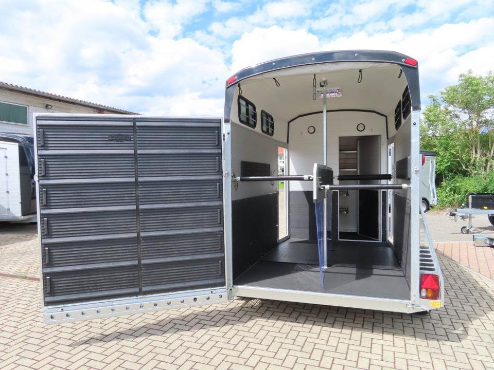 Böckmann Pferdeanhänger Big Portax WCF Vorb. Videokamera - Прицеп-коневоз: фото 5 Böckmann Pferdeanhänger Big Portax WCF Vorb. Videokamera - Прицеп-коневоз: фото 5