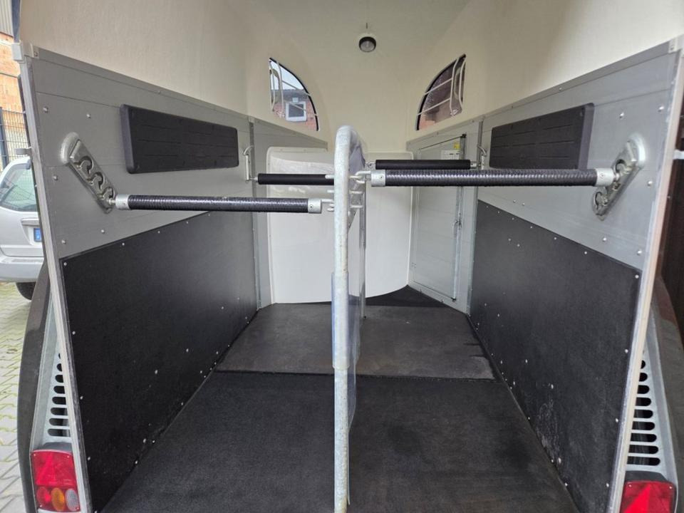 Böckmann Pferdeanhänger Champion R SaKa. WCF-Fahrwerk 100 km/h - Прицеп-коневоз: фото 5 Böckmann Pferdeanhänger Champion R SaKa. WCF-Fahrwerk 100 km/h - Прицеп-коневоз: фото 5