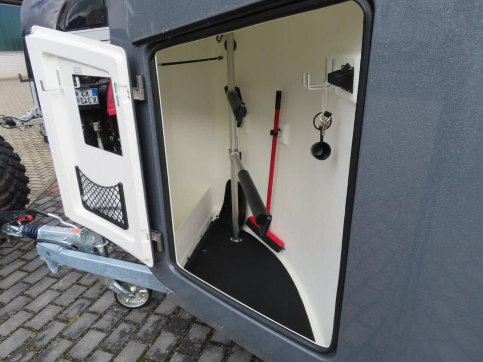 Прицеп-коневоз Böckmann Pferdeanhänger, Comfort, Alub. Sattelk. 100 km/h: фото 15