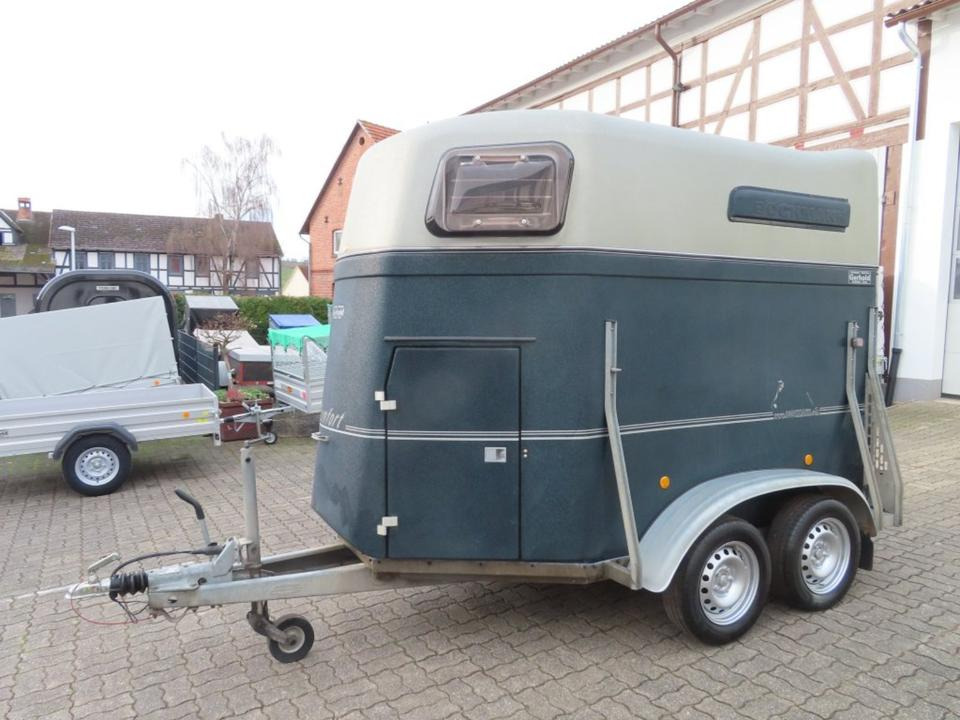 Böckmann Pferdeanhänger, Comfort, Alub. Sattelk. 100 km/h - Прицеп-коневоз: фото 1 Böckmann Pferdeanhänger, Comfort, Alub. Sattelk. 100 km/h - Прицеп-коневоз: фото 1