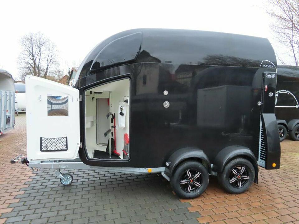 Böckmann, Pferdeanhänger, Master 25, WCF,Aluboden, SaKa, 100 km/h - Прицеп-коневоз: фото 1 Böckmann, Pferdeanhänger, Master 25, WCF,Aluboden, SaKa, 100 km/h - Прицеп-коневоз: фото 1