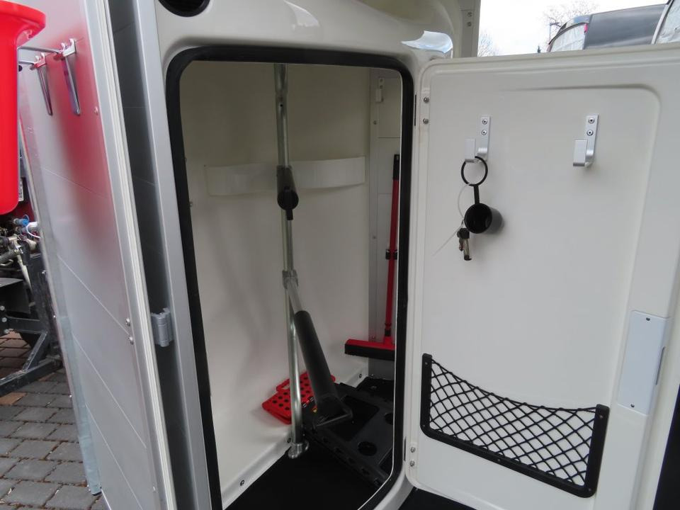 Прицеп-коневоз Böckmann Pferdeanhänger der neue Big Champion E, WCF, Sattelkam.: фото 10 Прицеп-коневоз Böckmann Pferdeanhänger der neue Big Champion E, WCF, Sattelkam.: фото 10