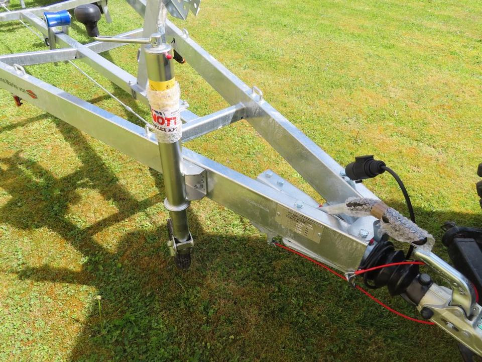 Лодочный прицеп Böckmann - TPV PKW Anhänger Bootstrailer 2,7 to. Bootsanhänger: фото 11