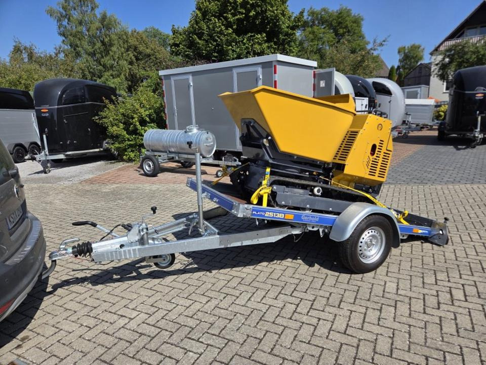 PKW-Anhänger 13 Stützrad Kippbar Fahrzeugtransporter 100km/h - Прицеп для спецтехники: фото 1 PKW-Anhänger 13 Stützrad Kippbar Fahrzeugtransporter 100km/h - Прицеп для спецтехники: фото 1