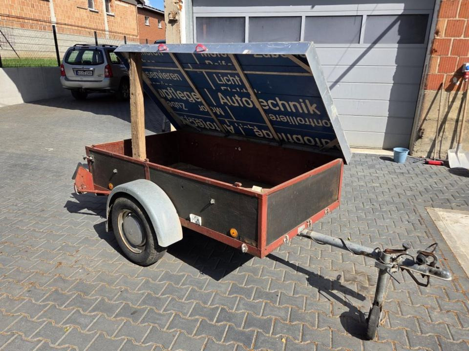 PKW-Anhänger mit Deckel Stützrad TÜV Neu 600 kg - Прицеп для легкового автомобиля: фото 1 PKW-Anhänger mit Deckel Stützrad TÜV Neu 600 kg - Прицеп для легкового автомобиля: фото 1